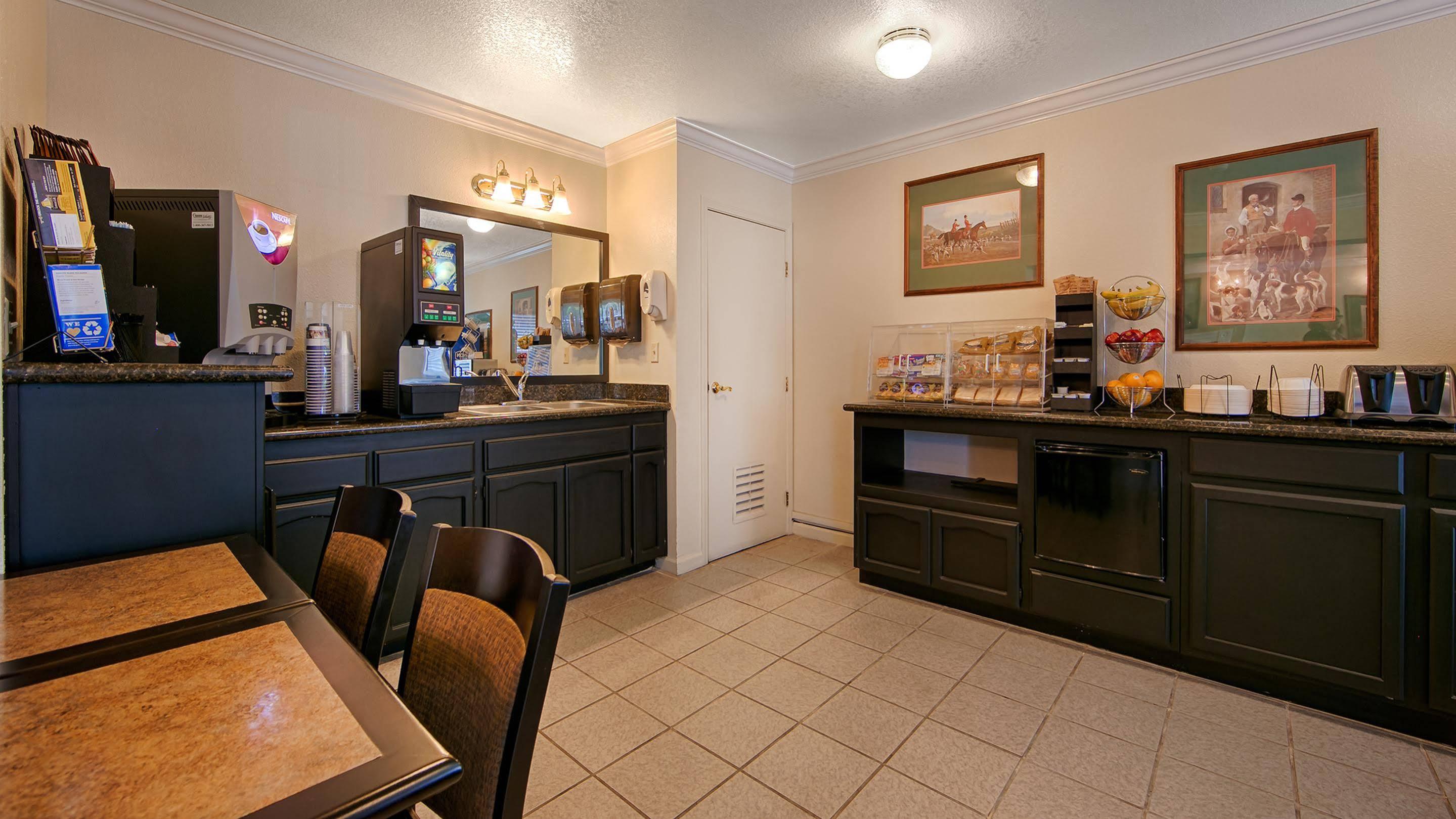 Best Western Capital City Inn Сакраменто Экстерьер фото